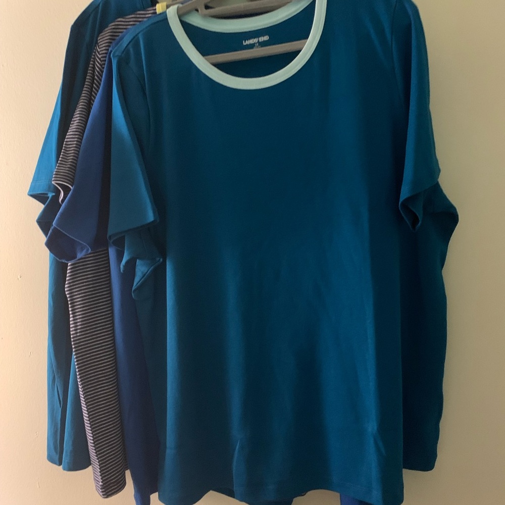 Four Lands End NEW crew neck tee shirts. Size 2X